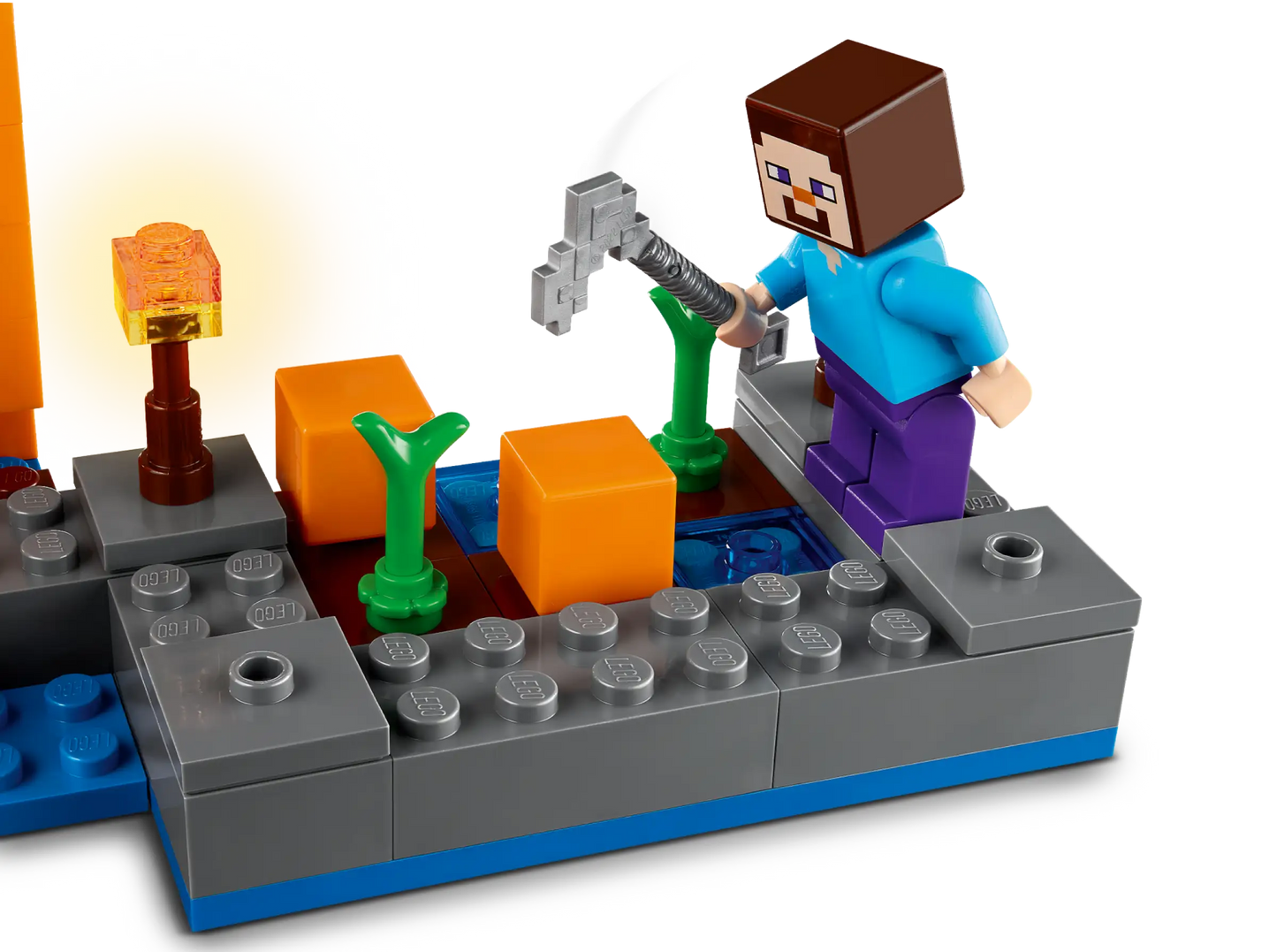 LEGO® Minecraft® The Pumpkin Farm (21248)