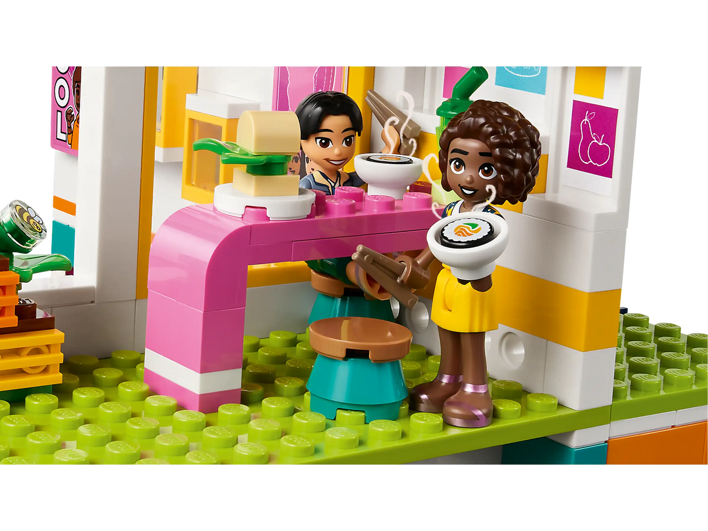 LEGO® Friends Heartlake International School (41731)