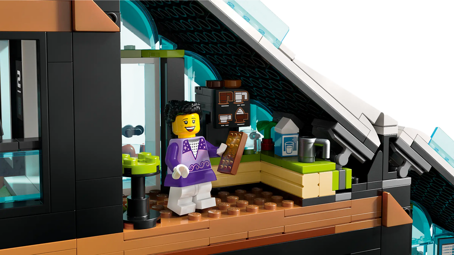 LEGO® City Ski and Climbing Center (60366)